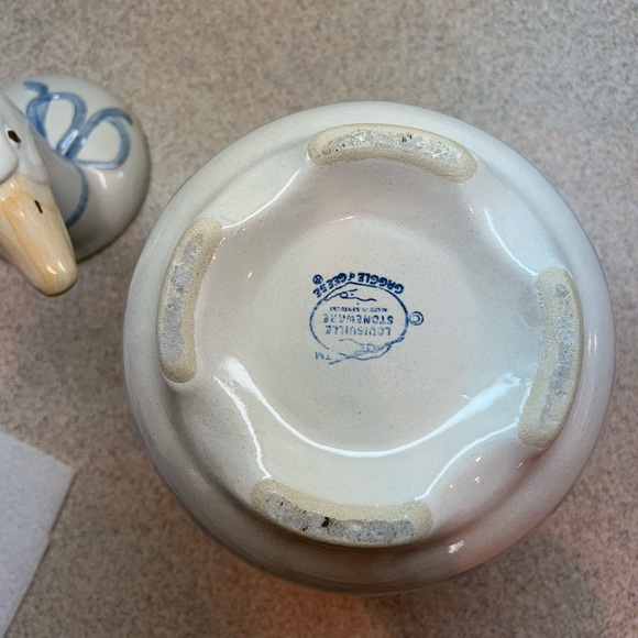 Gaggle of Geese LRG Pot Belly Canister and DUCK HEAD lid by LOUISVILLE stoneware - Picture 9 of 16